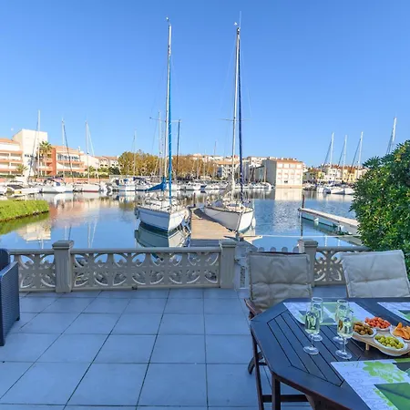 Marina Apartment